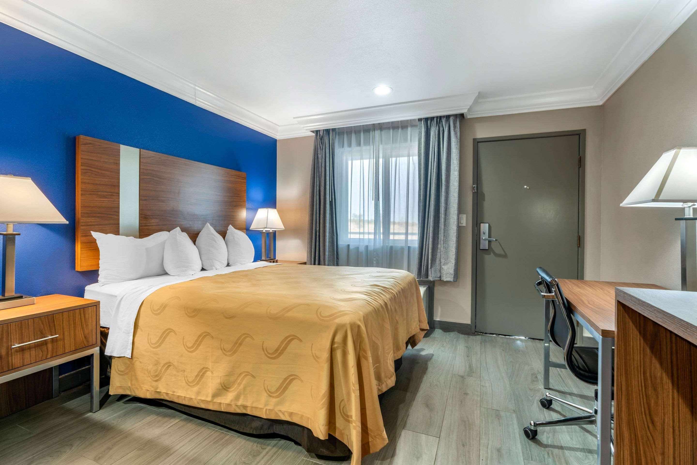 Quality & Hotel